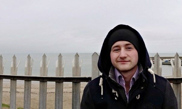  ,   Artur, 30 ,   ,   , c 