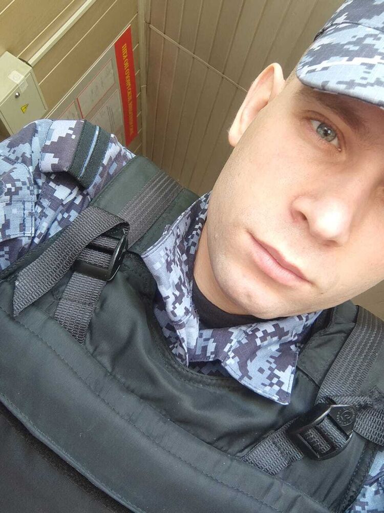  52274776  , 25 ,    