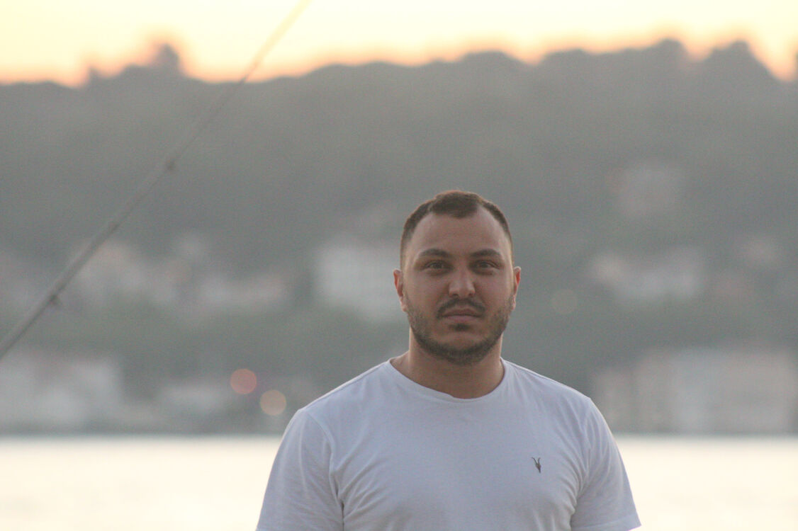 53267706  Gokhan, 31 ,    