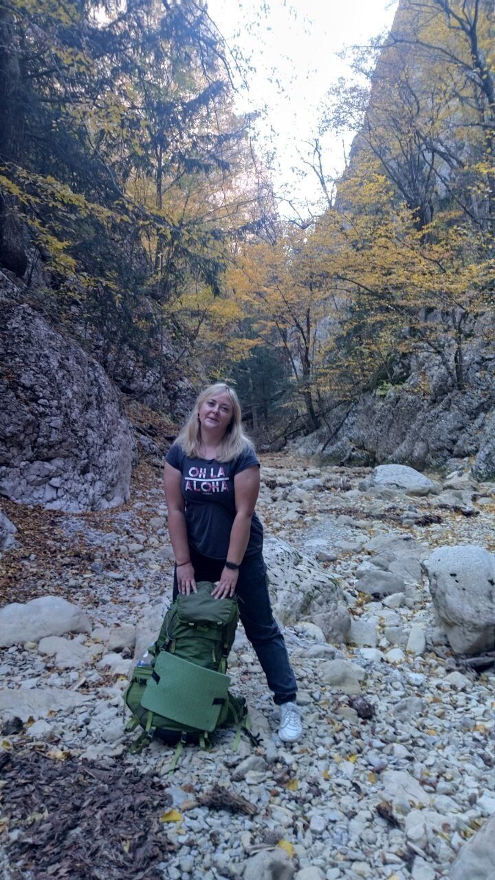  ,   Mari, 37 ,   ,   