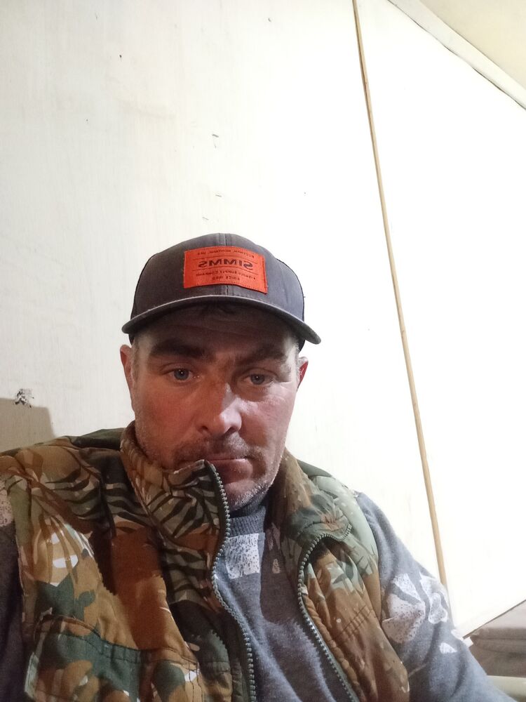  47446836  Maks, 47 ,    