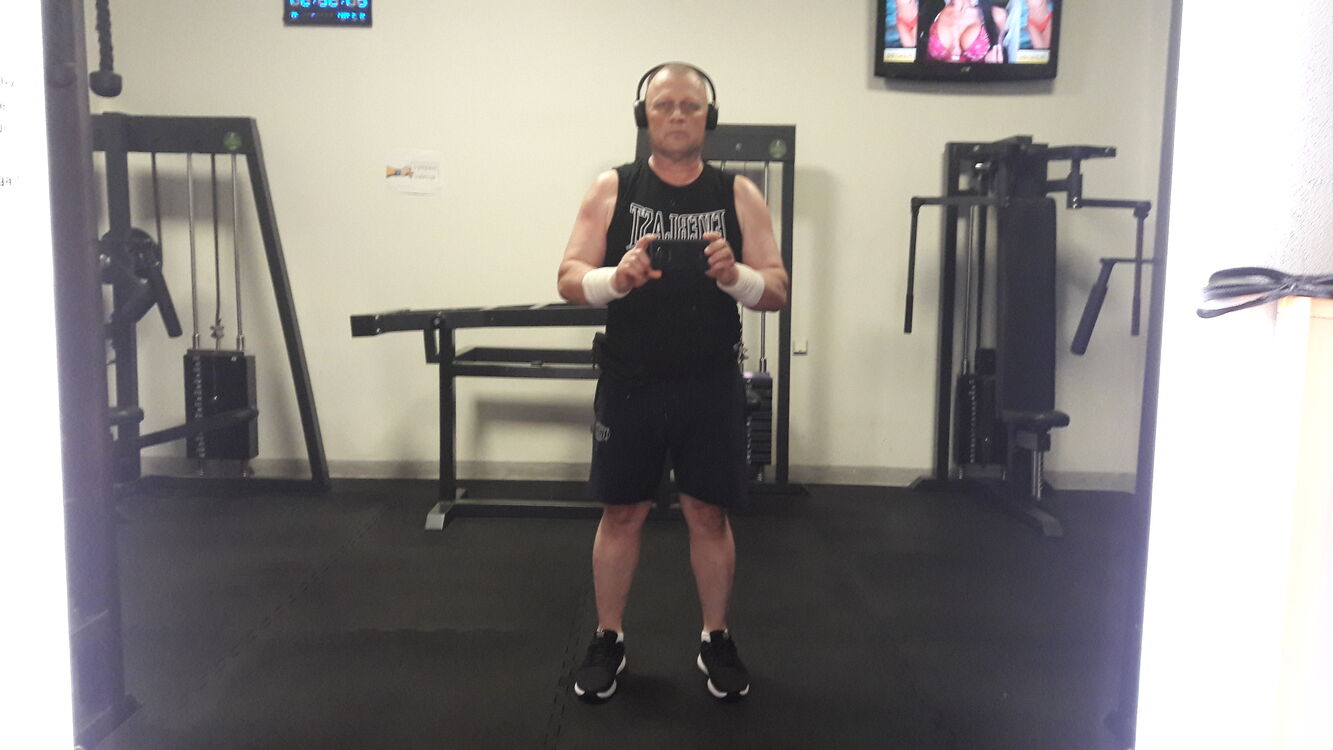  ,   Sergej, 55 ,   ,   