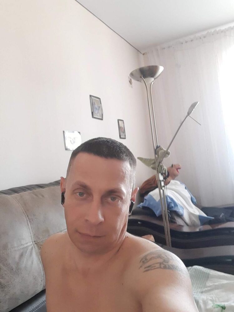  38302346  , 43 ,    