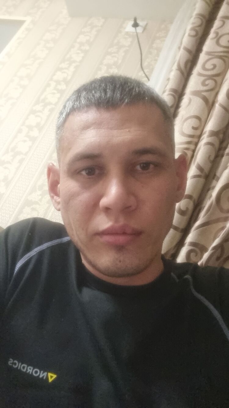  49212616  , 35 ,    