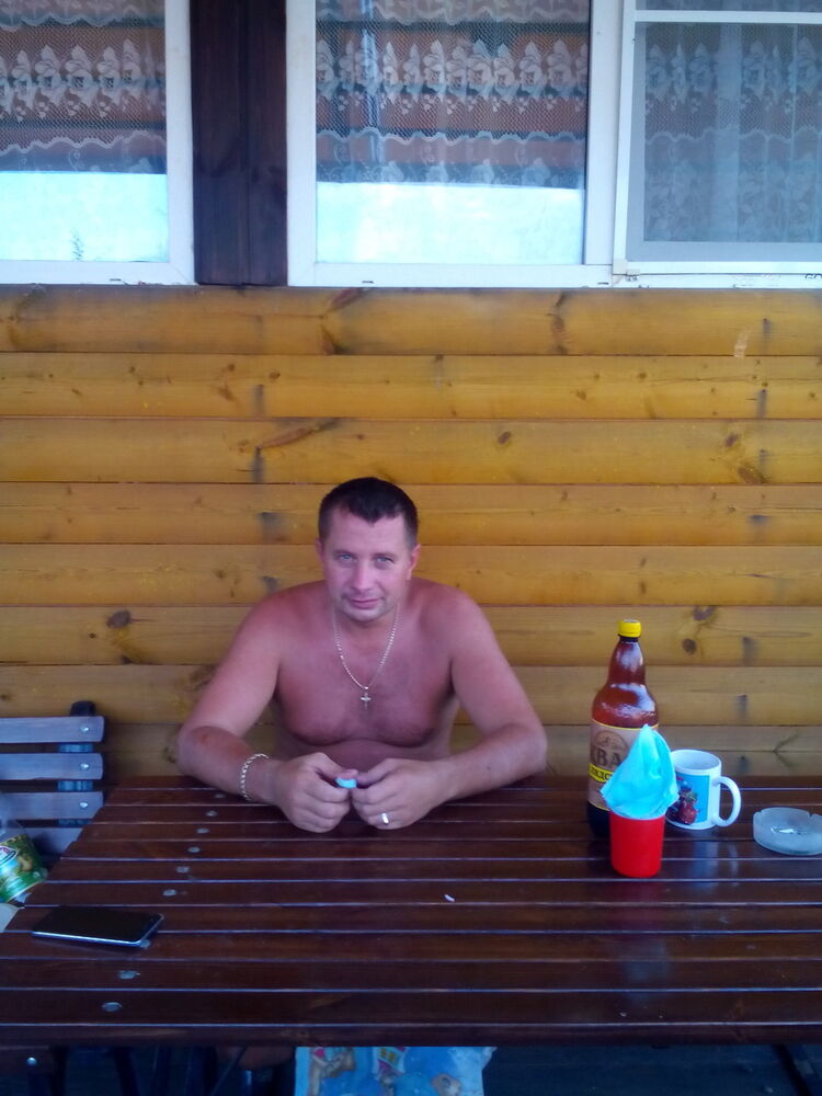  8204546  , 49 ,    