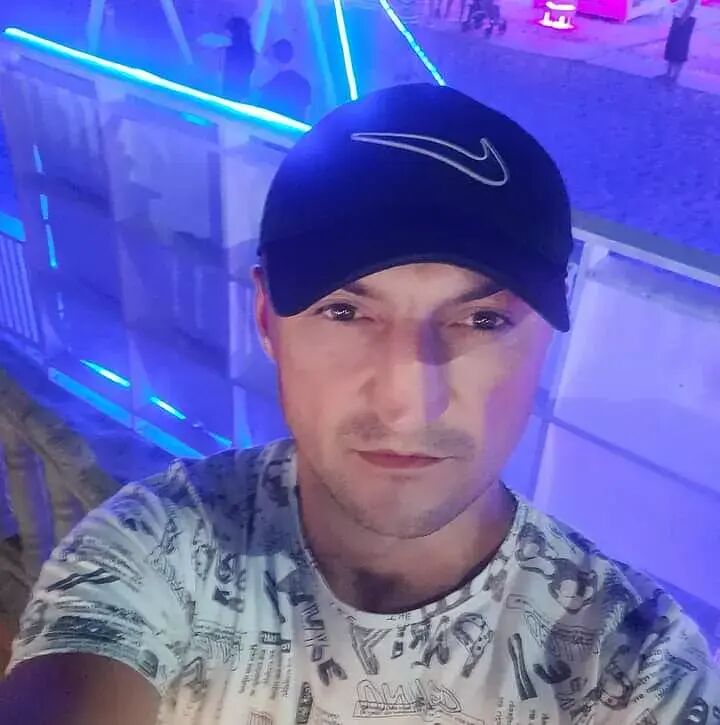  24685116  , 39 ,    
