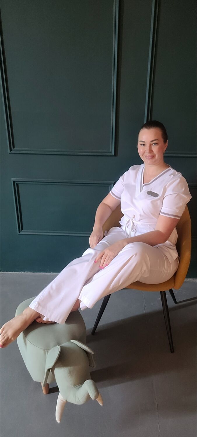  53823346  , 42 ,    -