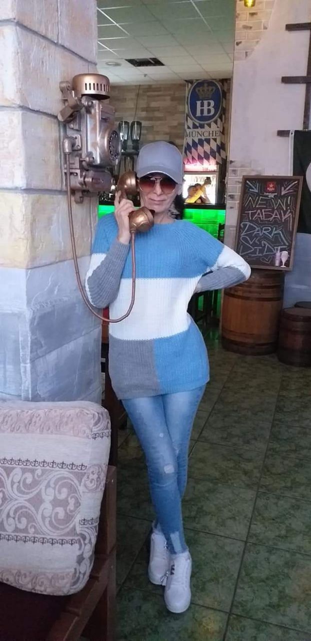  24589356  NiKa, 56 ,    