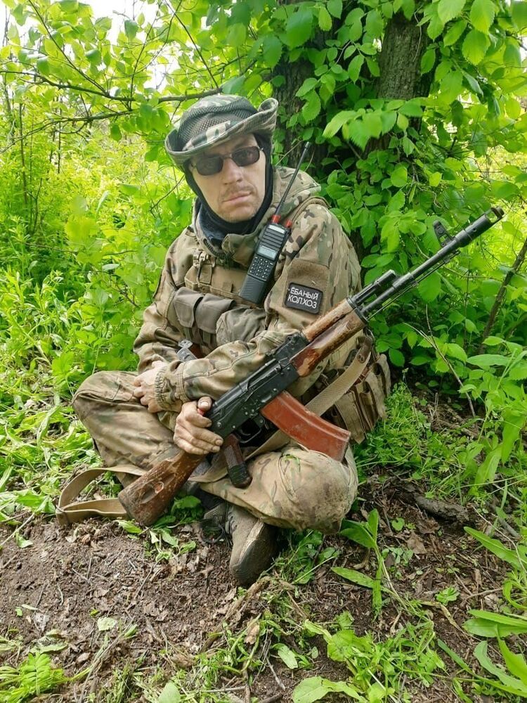  ,   Vladimir, 47 ,   c , 