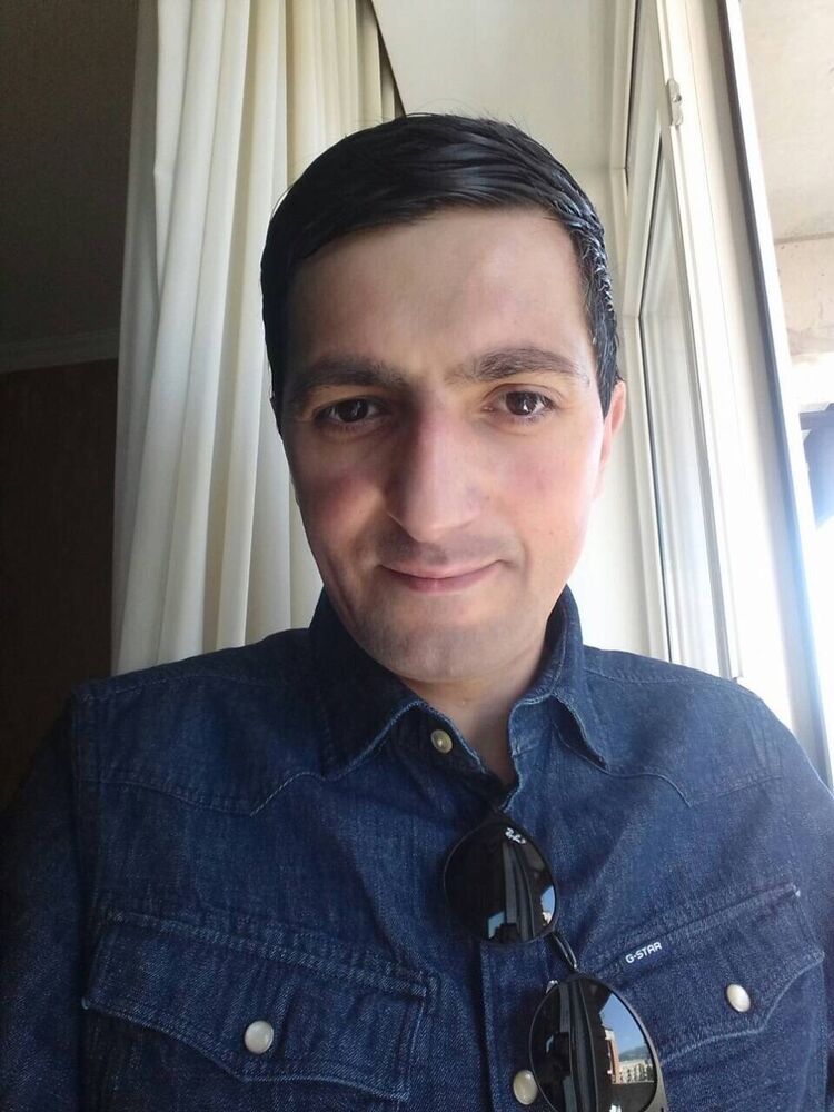  17246426  Gaga, 46 ,    