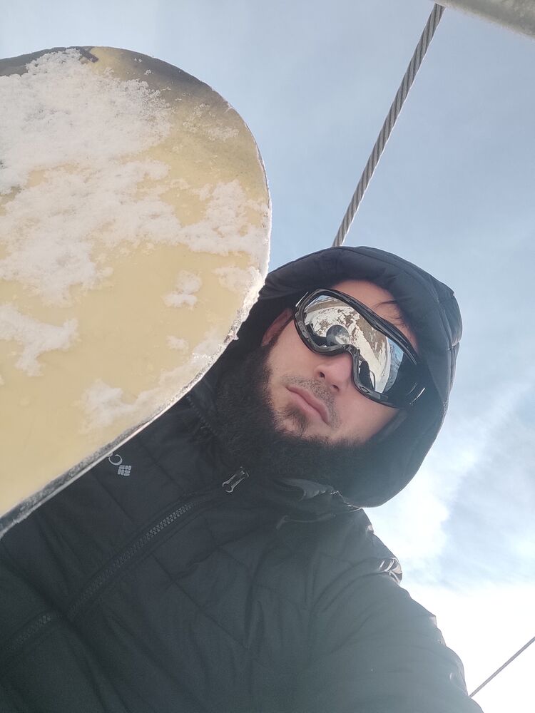  32041426  , 28 ,    