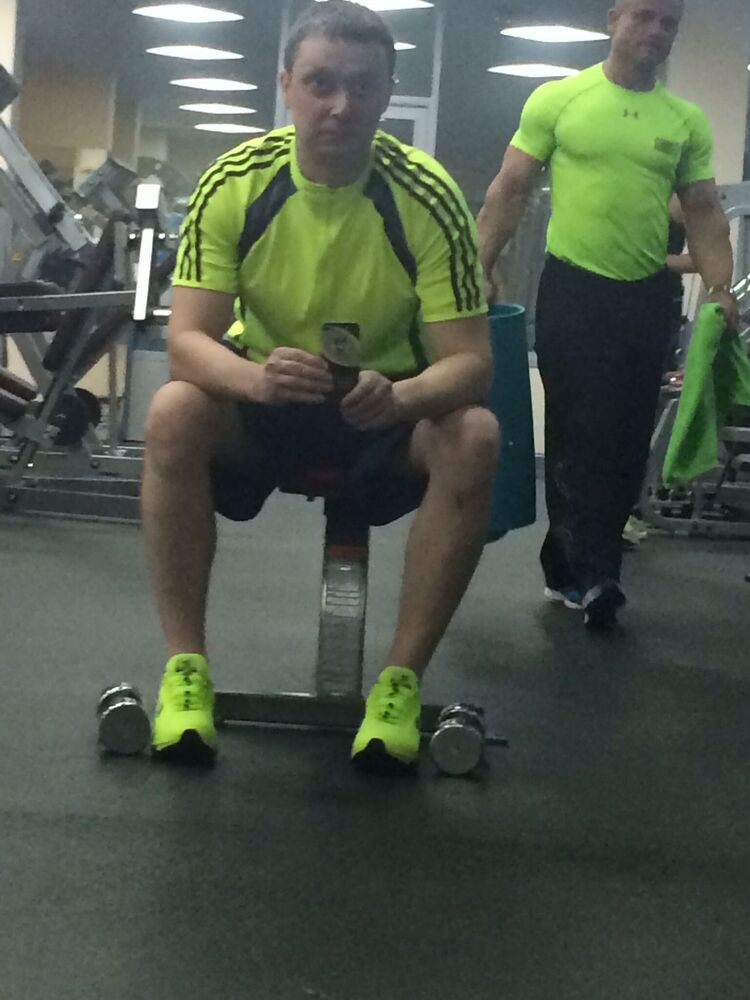  Lapu-Lapu City,   Yuriy, 40 ,   ,   