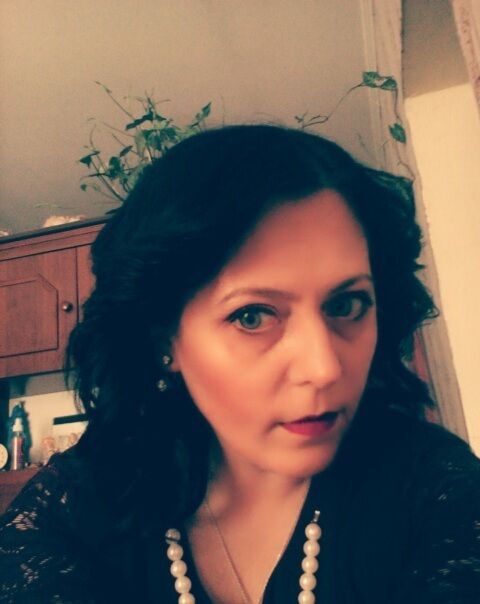  45151016  Irena, 44 ,    