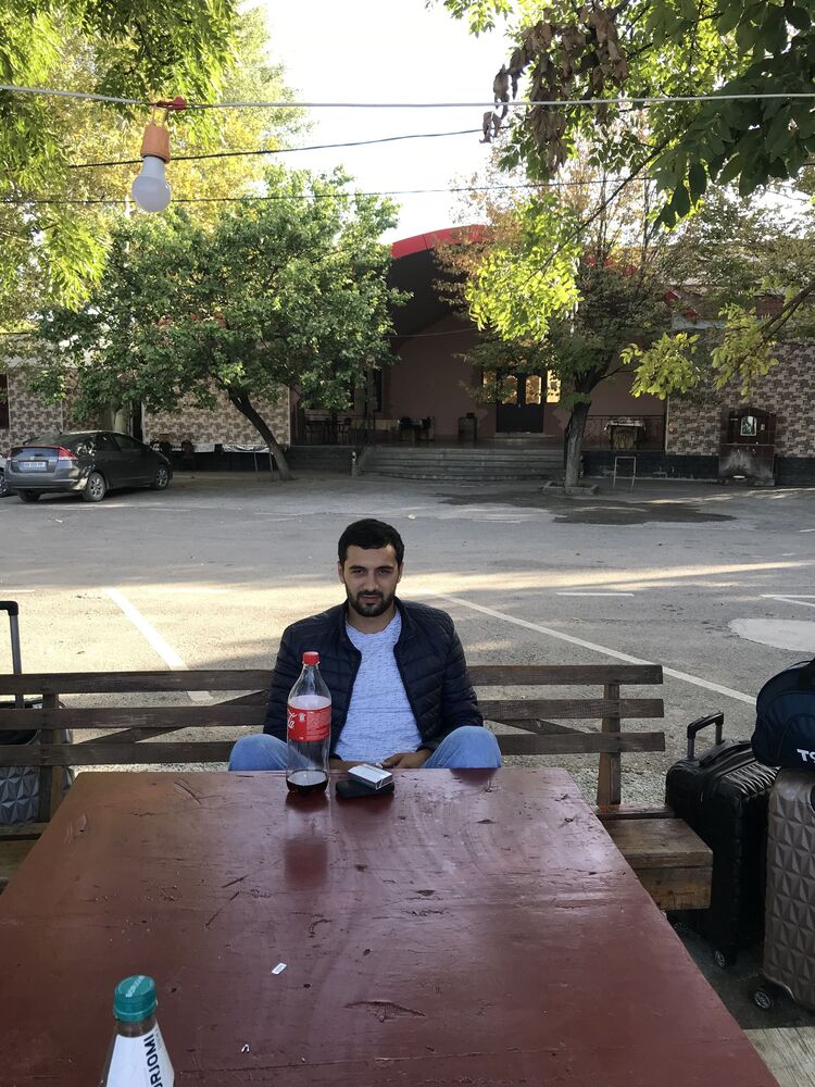  --,   Arman, 25 ,   ,   , c 
