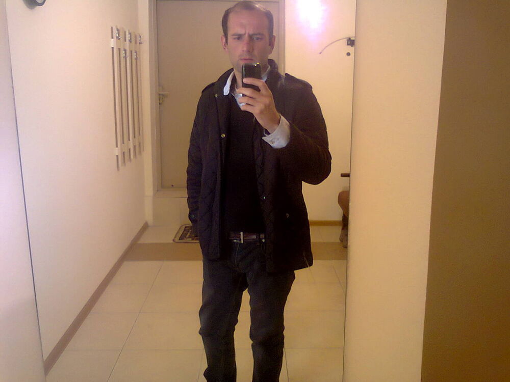  ,   Maxo, 42 ,   ,   , c , 