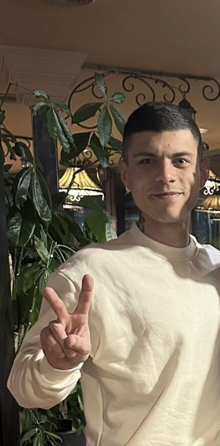  39591676  ALEXANDRU, 30 ,    