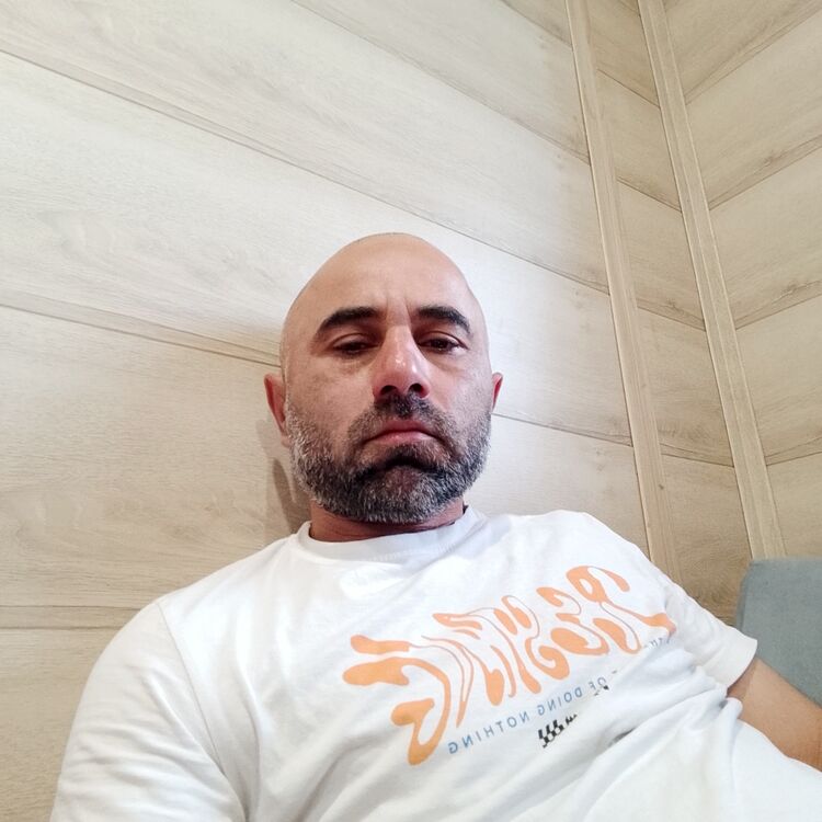  51668826  Elshan, 42 ,    