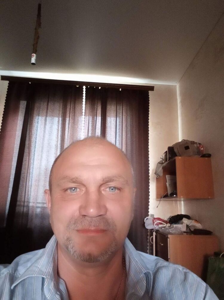  46284306  , 52 ,     