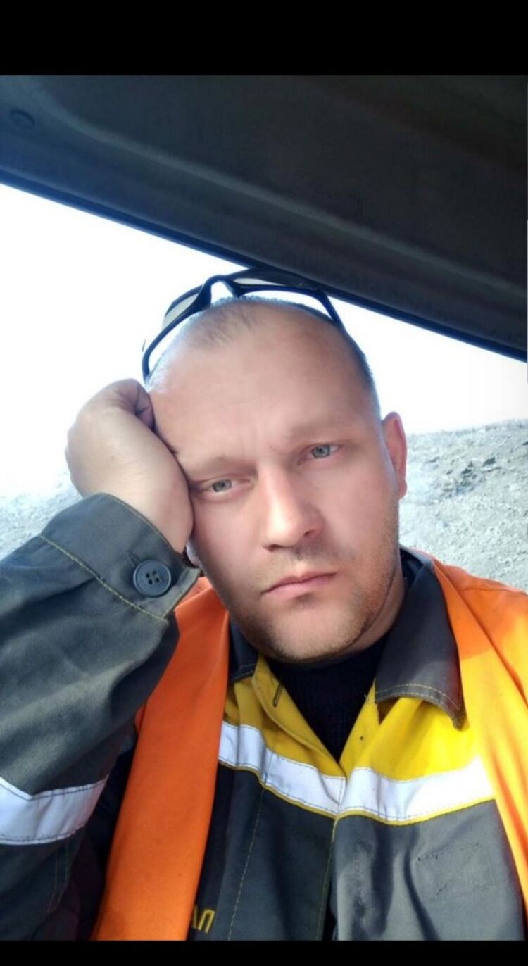  37964826  , 41 ,    