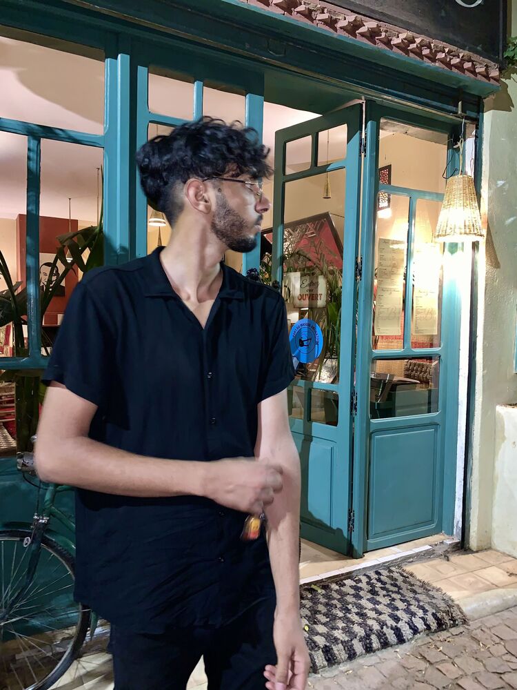  ,   Hosni, 23 ,   ,   