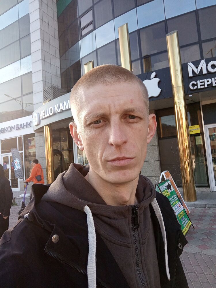  46772256  Sergey, 33 ,    