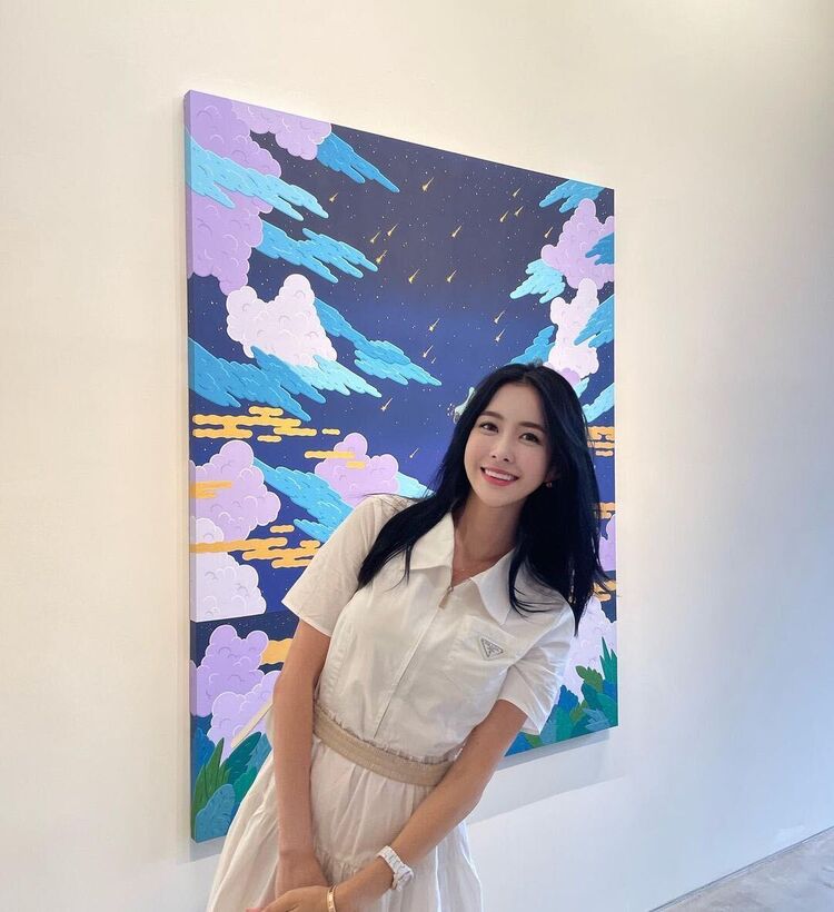  Hong Kong,   Liyue, 34 ,   ,   