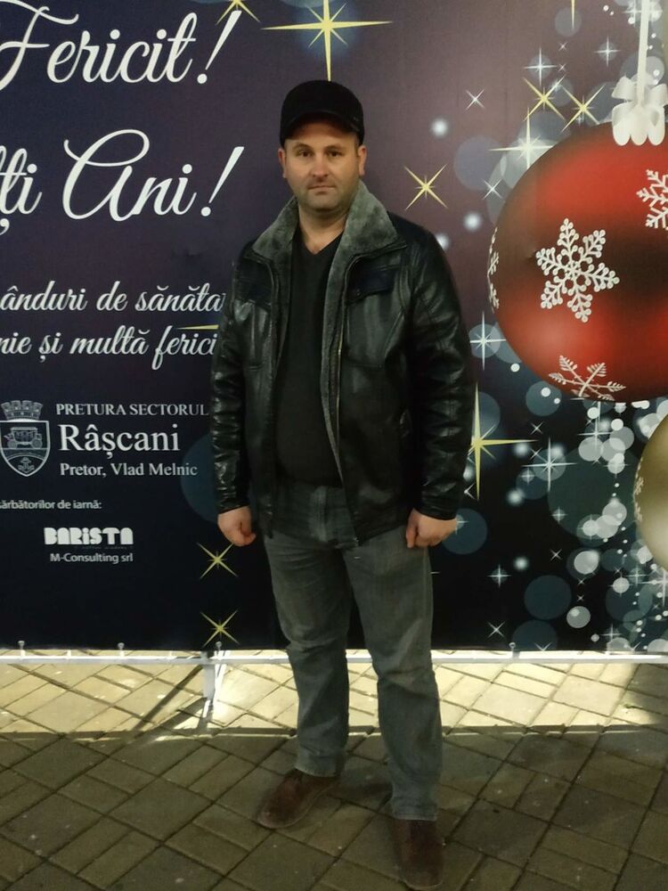  18863466  Nicolae, 37 ,    