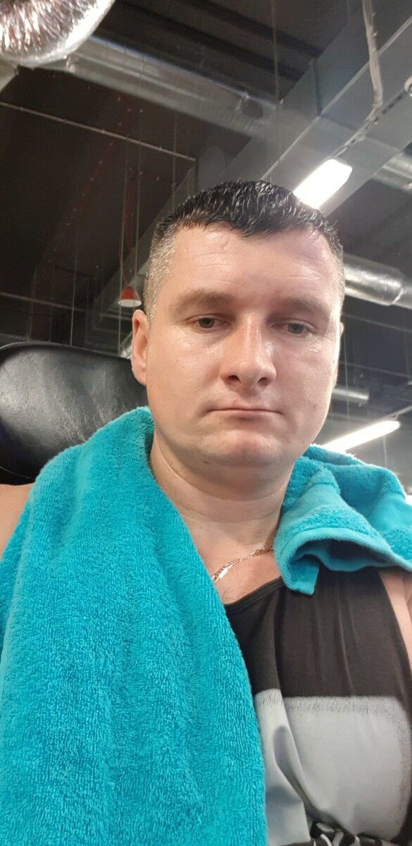  18919386  Dawid, 40 ,    