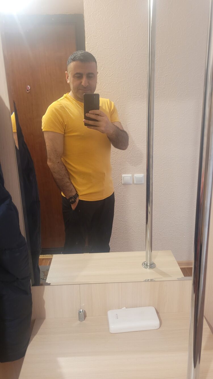  43203126  Hakan, 47 ,    
