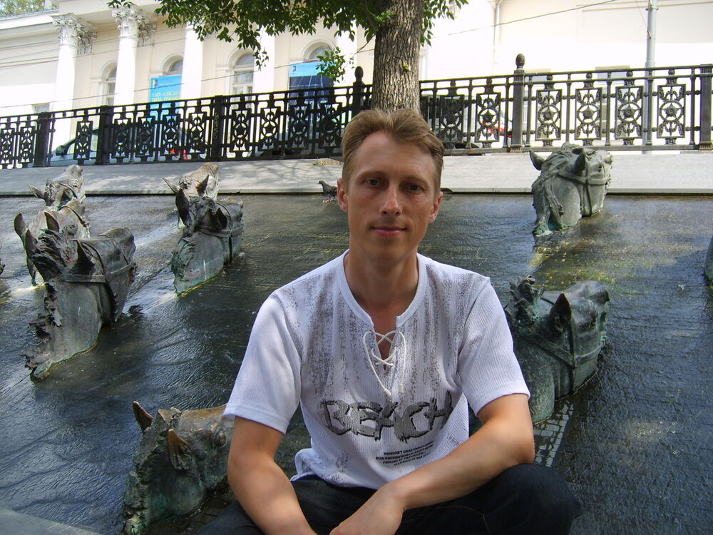  ,   MisterGray, 51 ,   