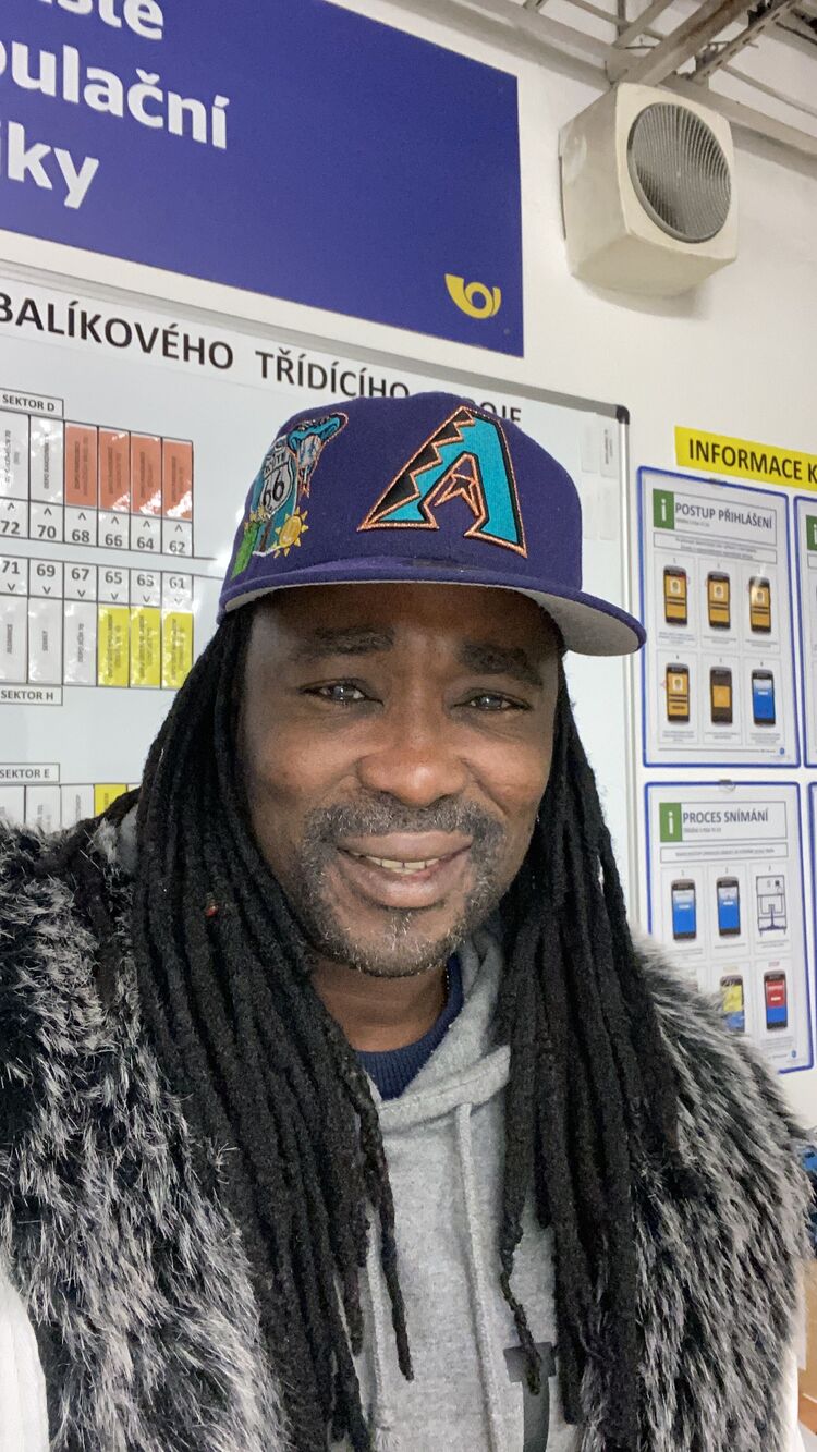  32635436  Shting, 46 ,    