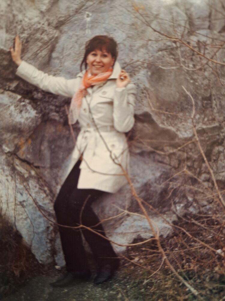  52084506  Lidia, 57 ,    