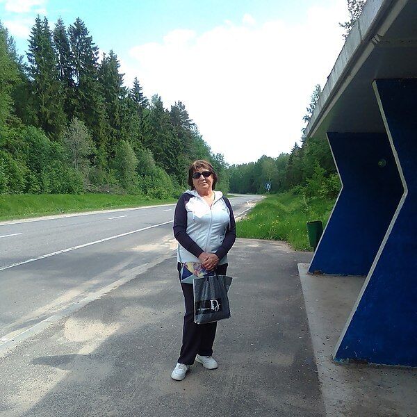  46395486  ELENA, 62 ,    