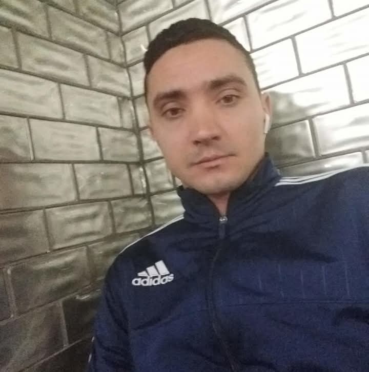  49697226  , 33 ,    