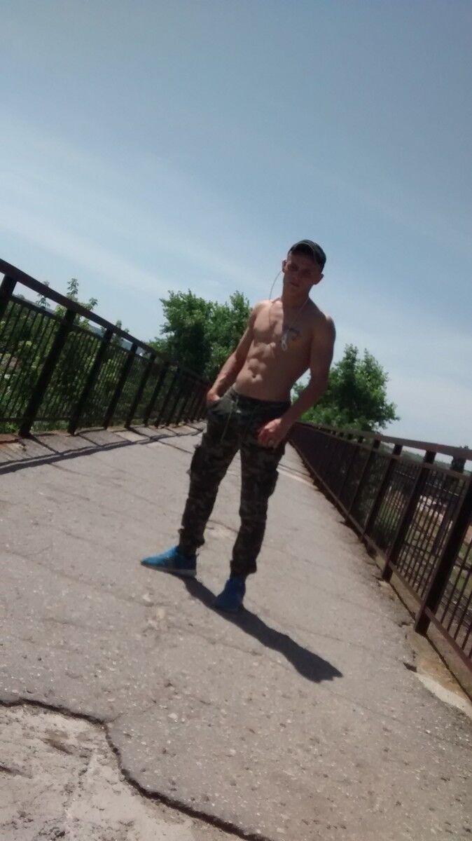  ,   Petr, 28 ,   ,   , c 