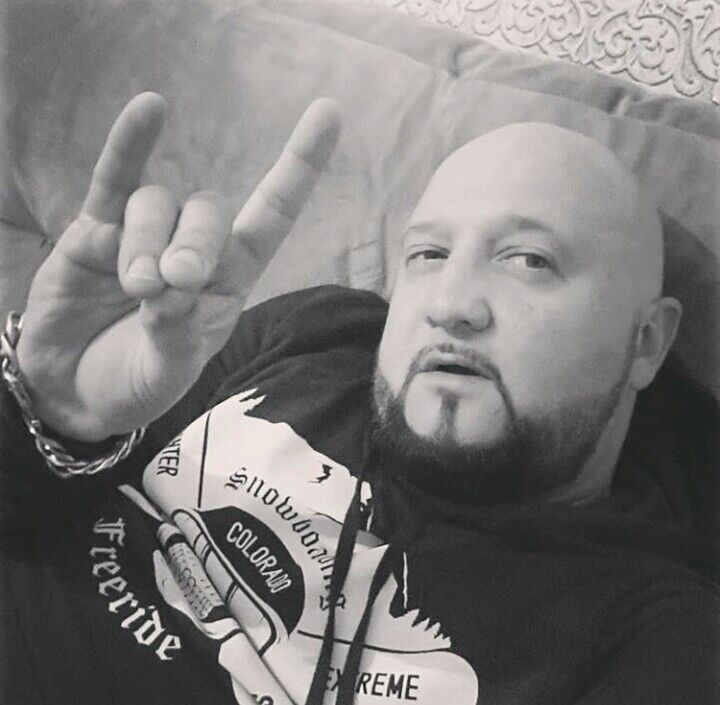  ,   Ruslan, 40 ,   ,   , c 