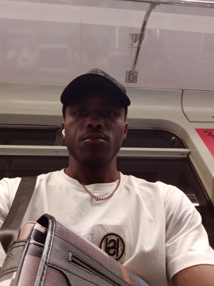  45039796  WILFRiED, 35 ,    