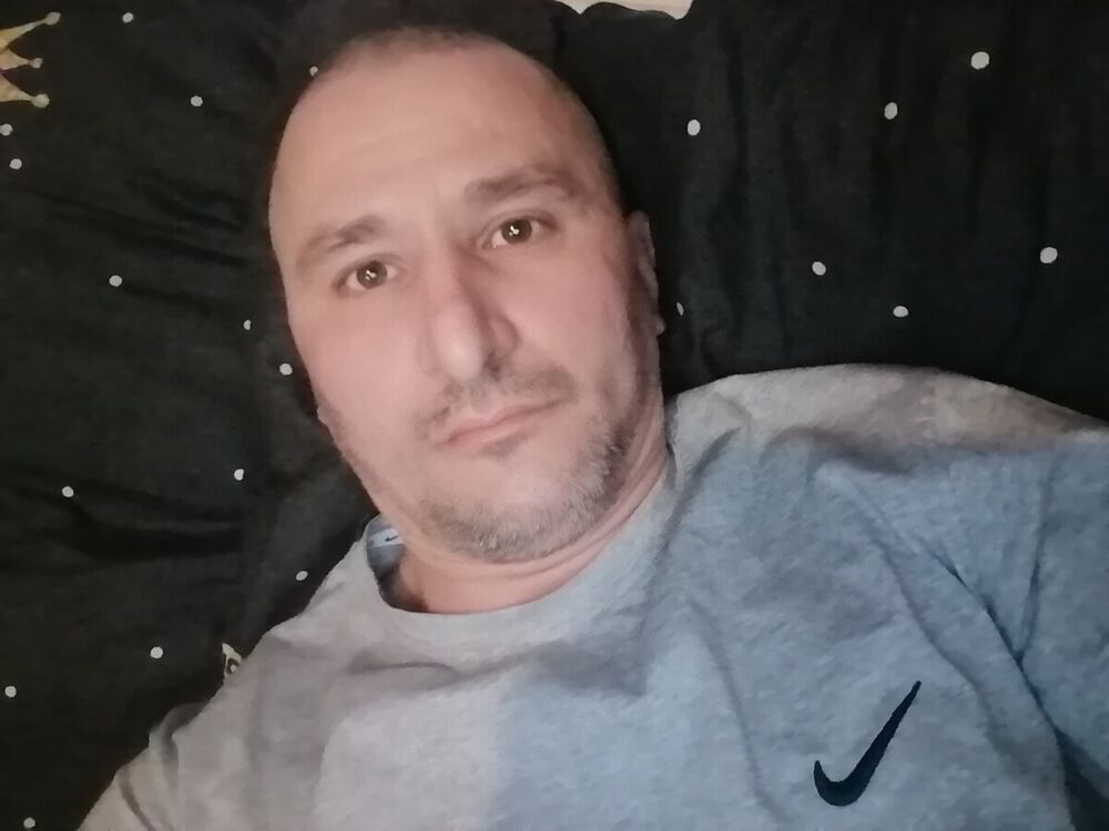  21972636  , 44 ,    