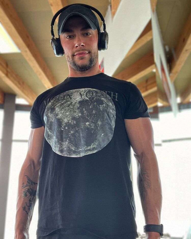 ���� 52163536 ������� �������, 39 ���, ���� ���������� � �������