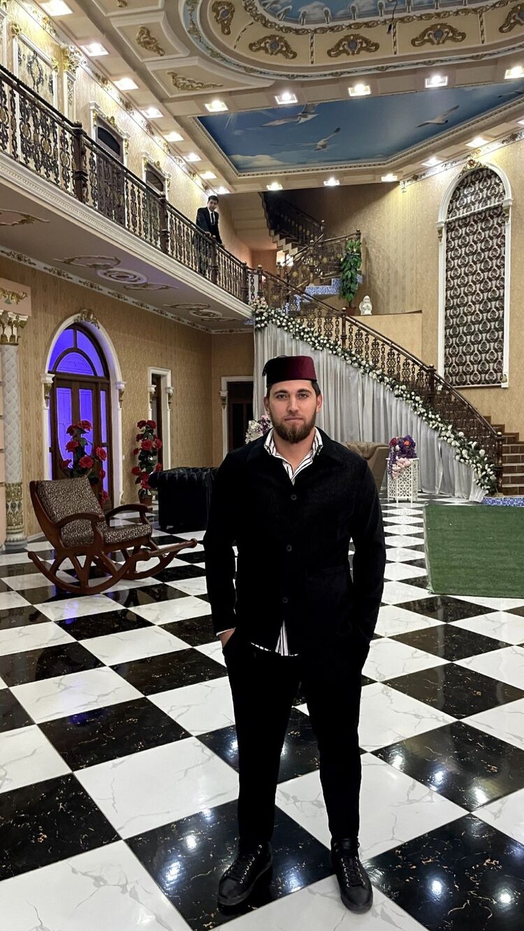  40474756  Ali, 29 ,    