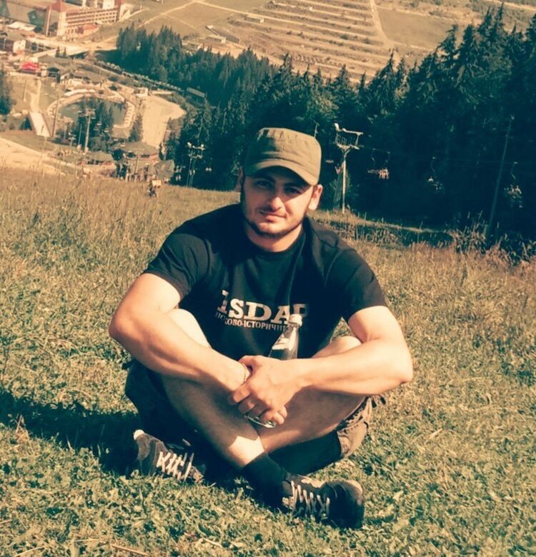  ,   Oleksandr, 32 ,   ,   , c 