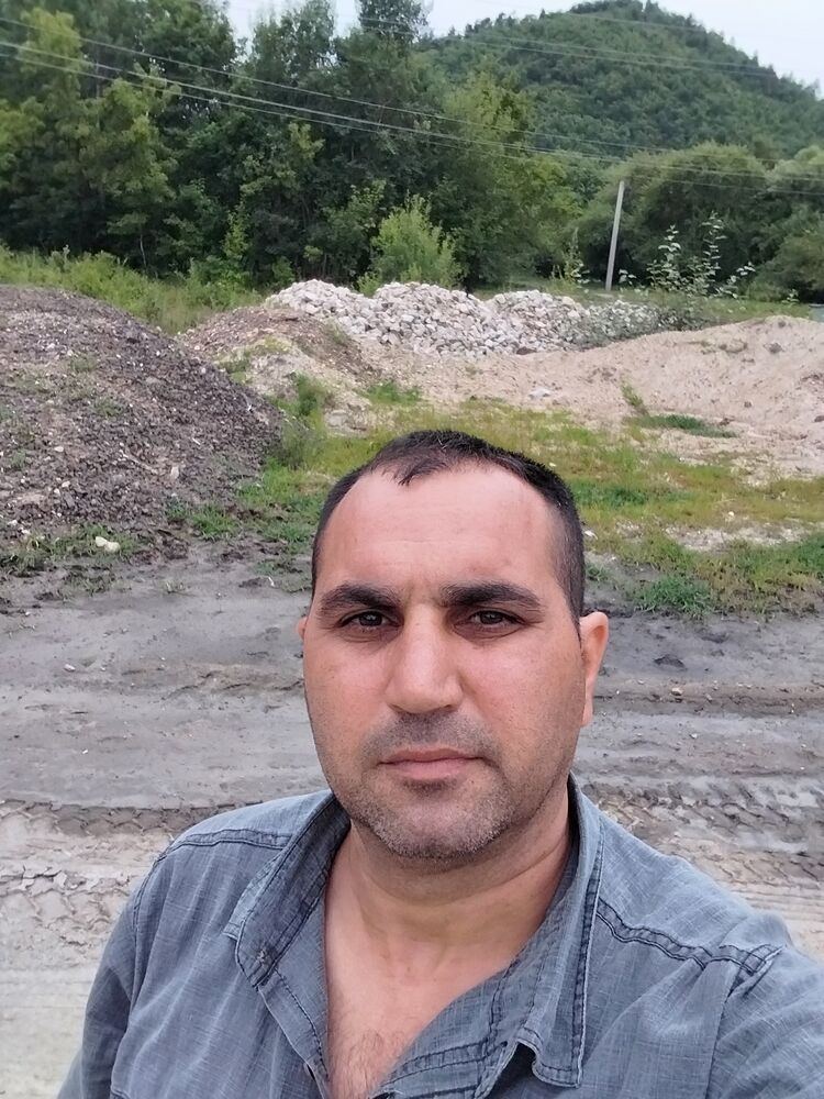  36479696  Elcin, 43 ,    