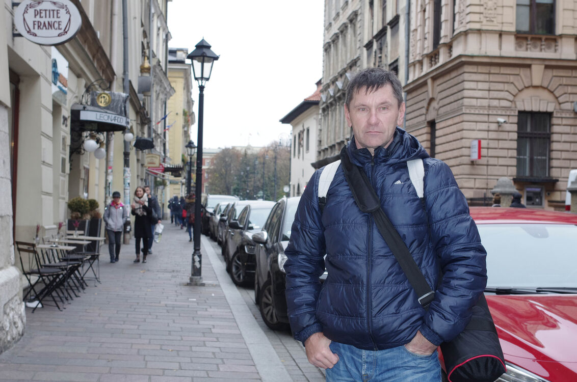  24164236  Vladimir, 58 ,    