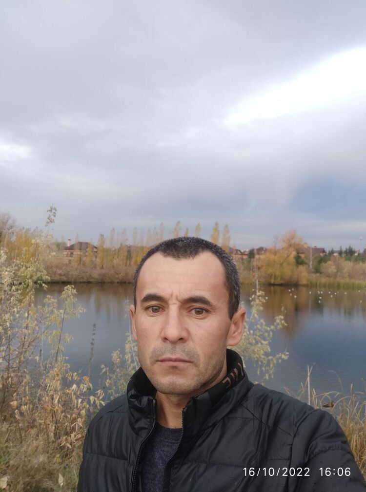  44341776  Farhod, 38 ,    