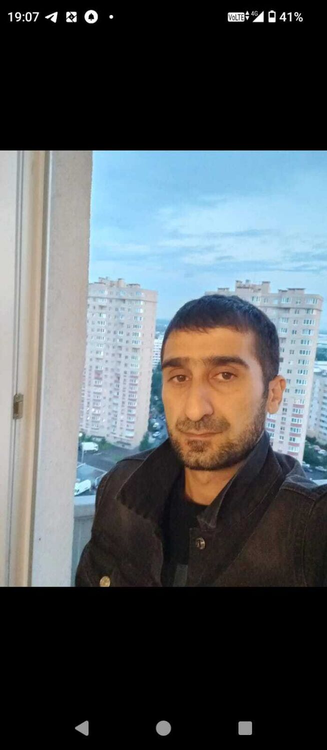  44684926  Raul, 39 ,    -