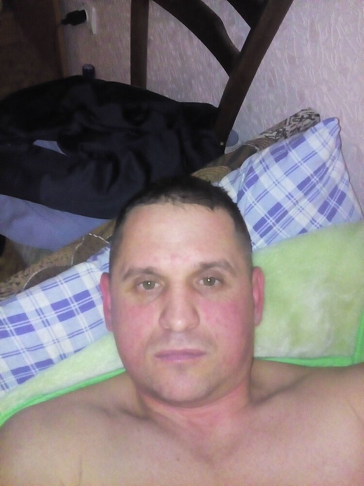  6996556  Roman, 46 ,    