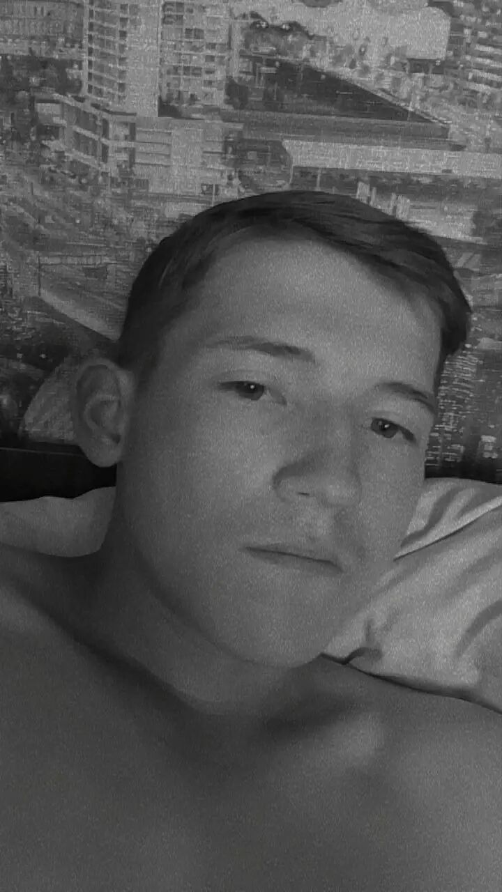  27869526  Andrrij, 21 ,    