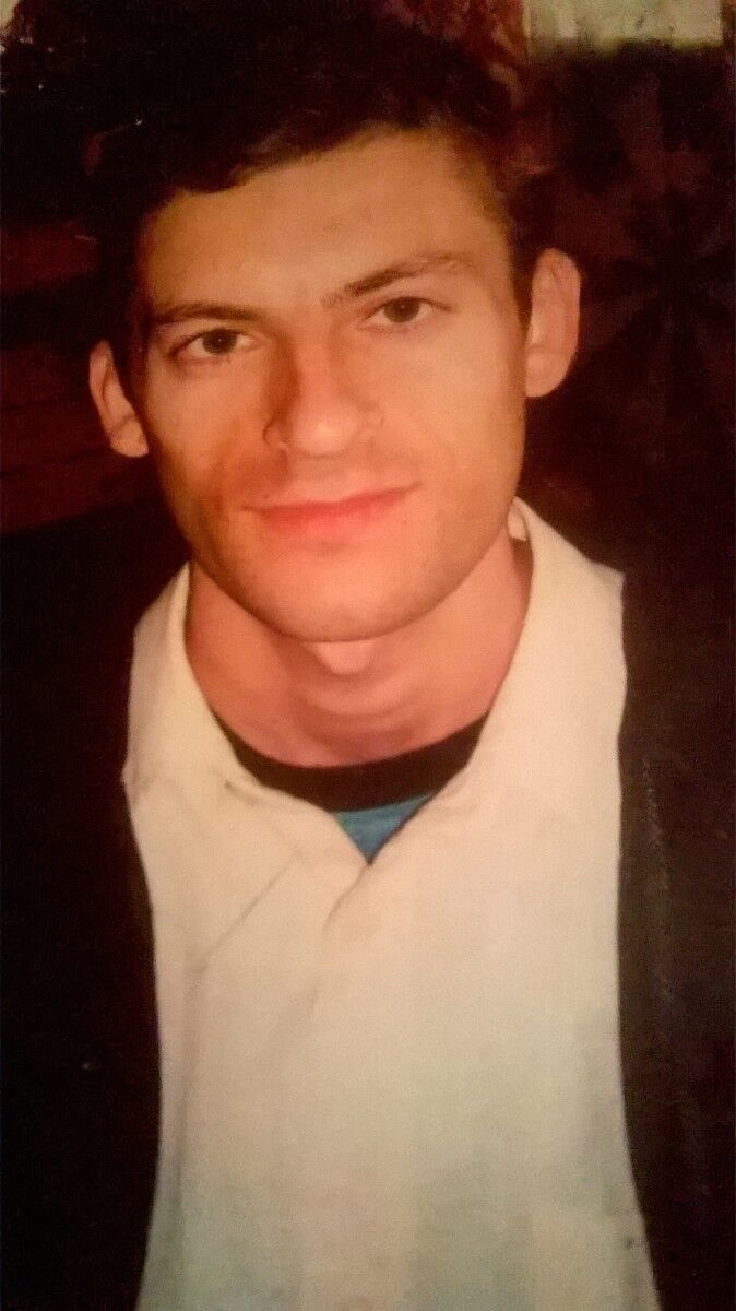  18269986  Dmitri, 32 ,    