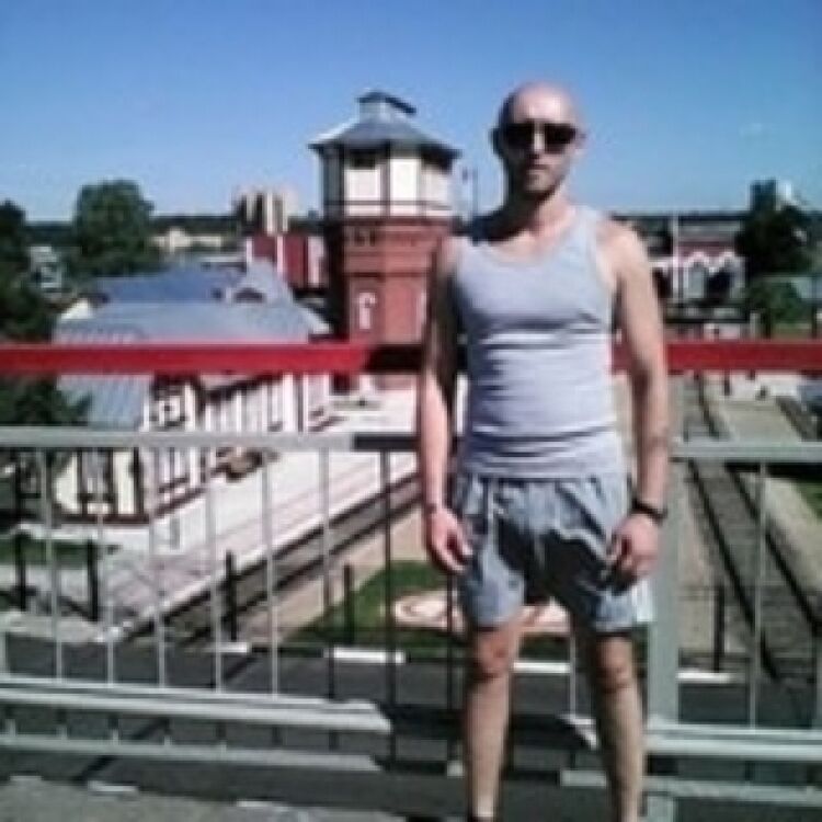  23156116  Lis, 46 ,    