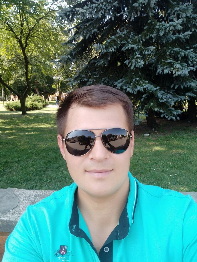  17311426  Alex, 34 ,    